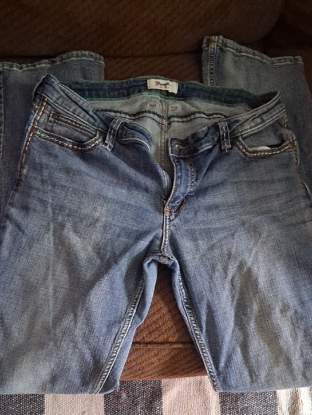 Wrangler Women's Straight Leg Jeans in Light Blue Wash